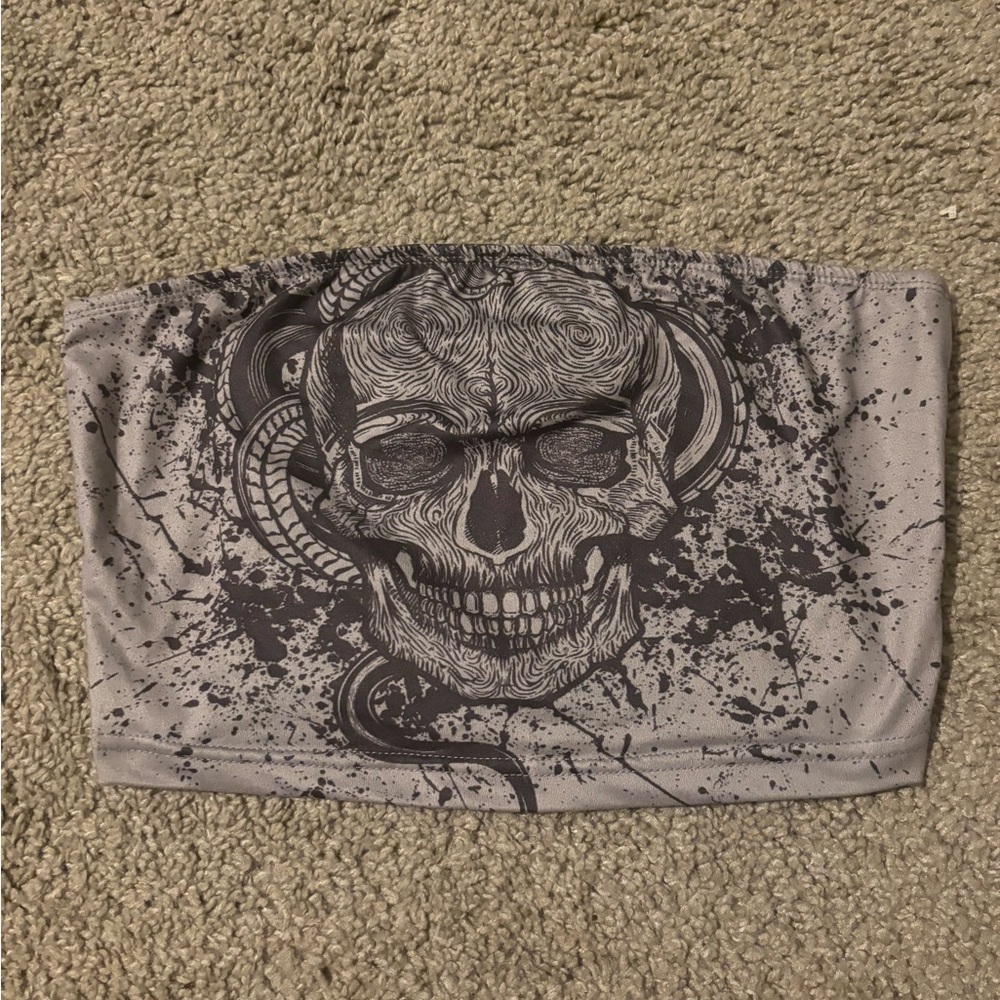 Gray Skull Print Tube Top
